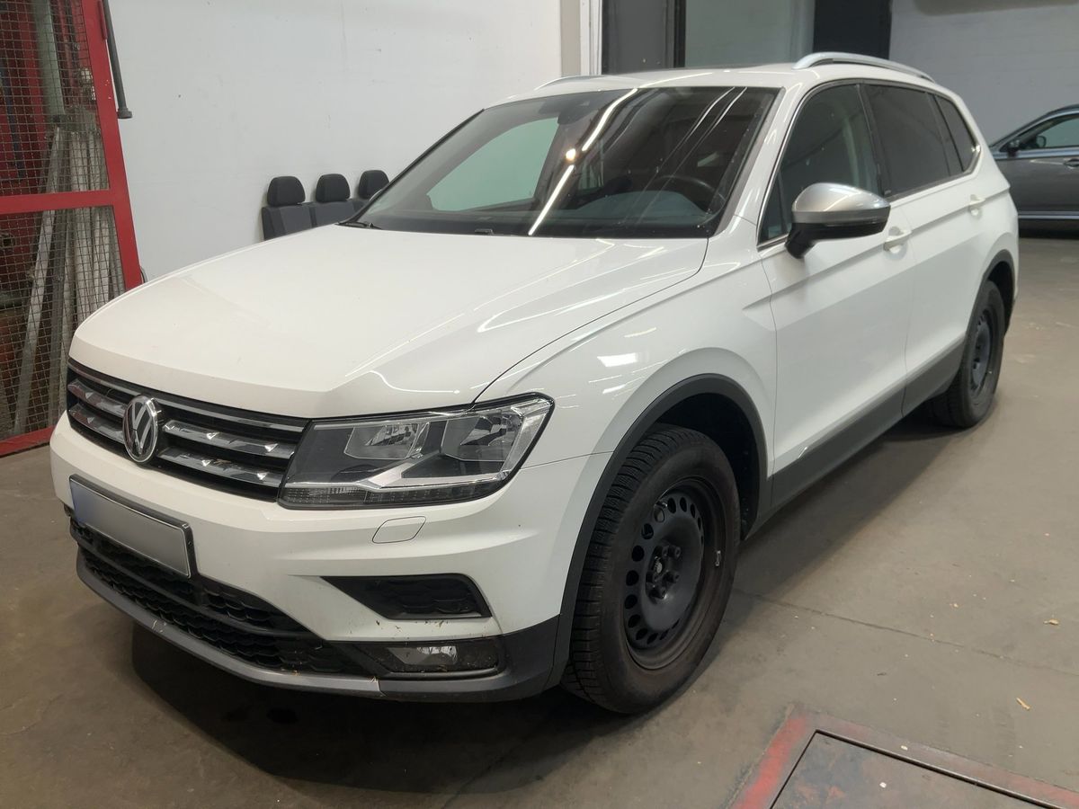 Volkswagen Tiguan 2021 — photo 1