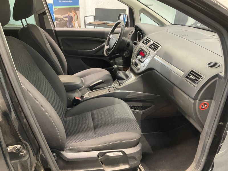 Ford C-Max 1.8 Titanium — zdjęcie 3