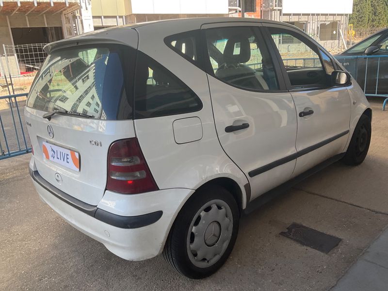 Mercedes-Benz A-Klasse A 160 CDI Classic — zdjęcie 2