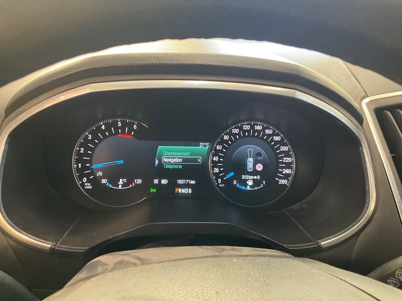 Ford Edge 2.0 TDCi Bi-Turbo Titanium 4x4 — zdjęcie 13