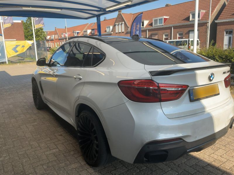 BMW X6 M50d — zdjęcie 3