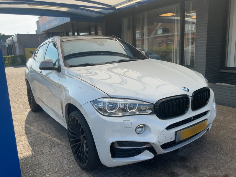 BMW X6 M50d — zdjęcie 8