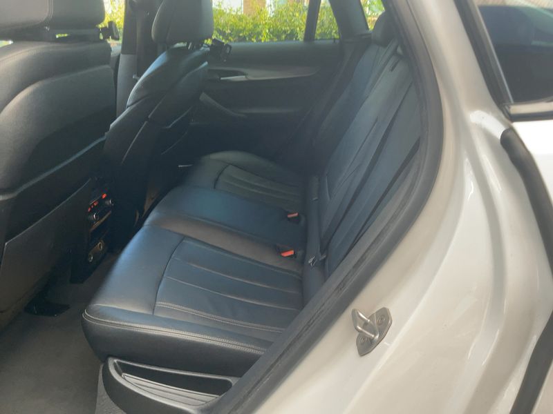 BMW X6 M50d — zdjęcie 14