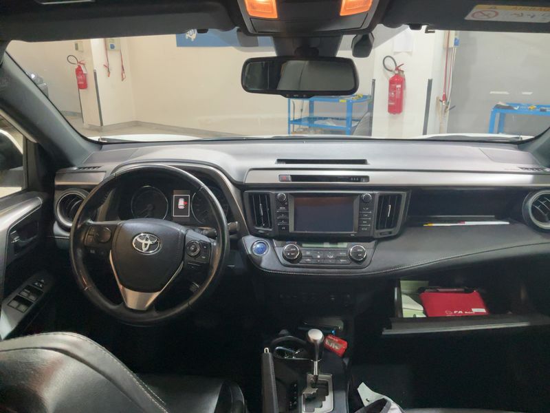 Toyota RAV 4 2.5 Hybrid Style — zdjęcie 12