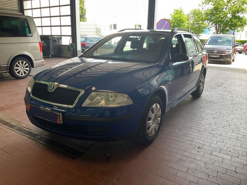 Skoda Octavia 1.6 Classic 2009 – снимка 1