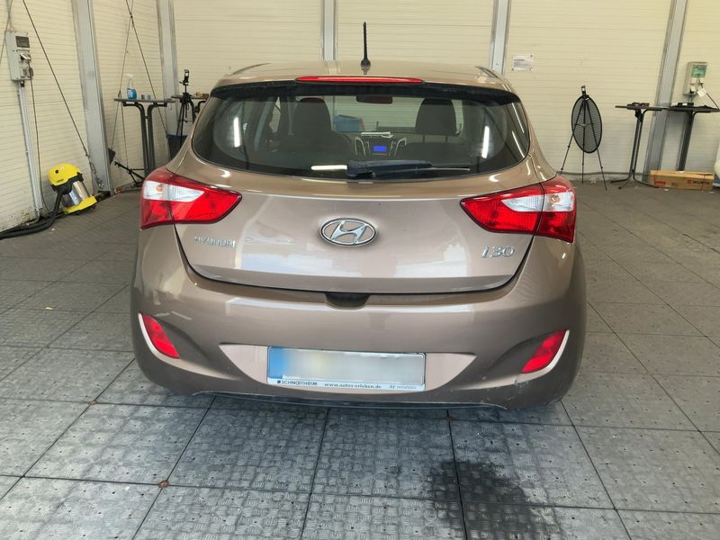Hyundai i30 1.4 Classic — zdjęcie 5