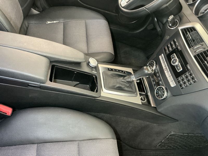 Mercedes-Benz C-Klasse C 180 CGI T BlueEfficiency Avantgarde 2014 – снимка 40