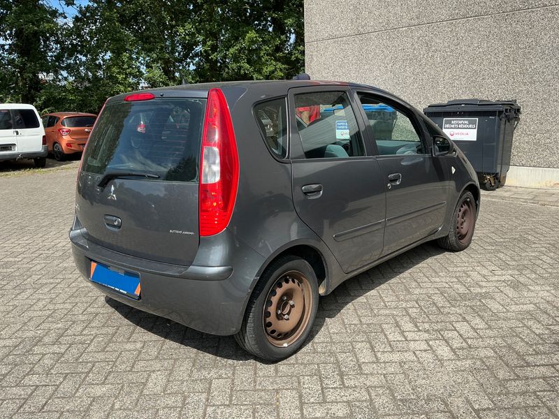 Mitsubishi Colt 1.1 Austria Edition — zdjęcie 2