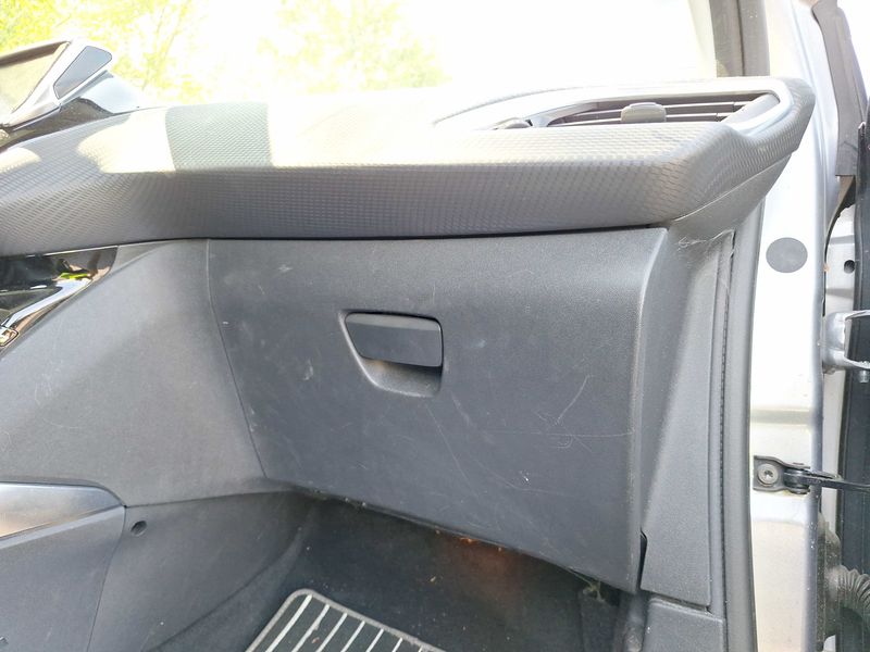 Peugeot 2008 1.6 Feline Titane 2013 – снимка 42