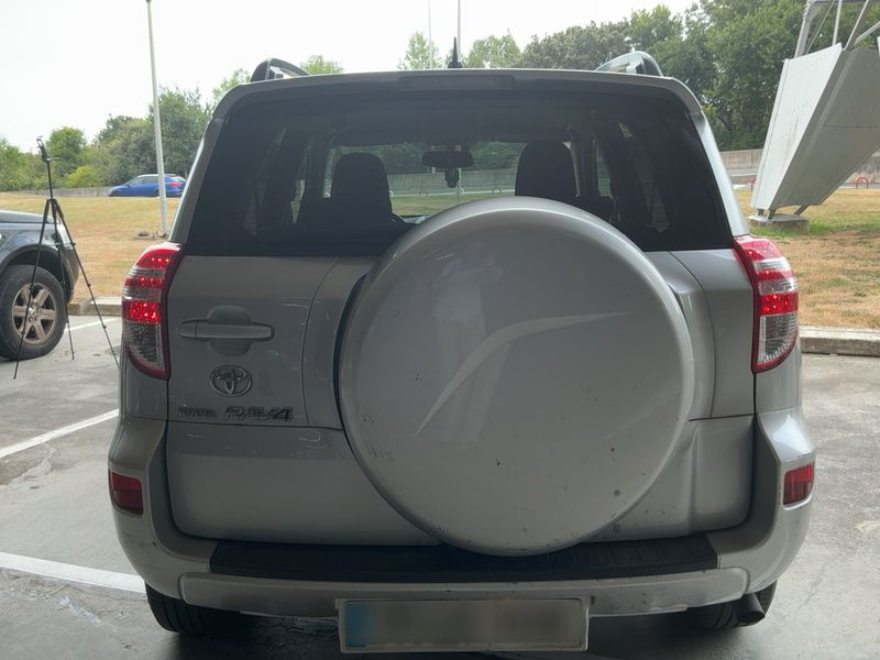 Toyota RAV 4 2.2 D-4D Active — zdjęcie 5