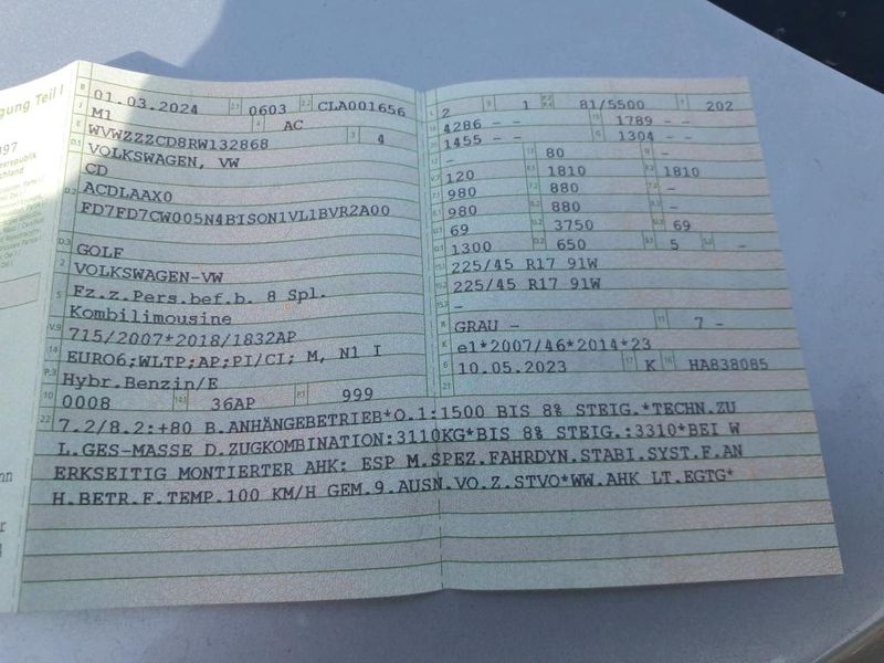 Volkswagen Golf VIII 1.0 eTSI Move — zdjęcie 19