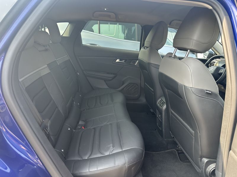 Citroen C5 X 1.2 PureTech Shine — zdjęcie 14