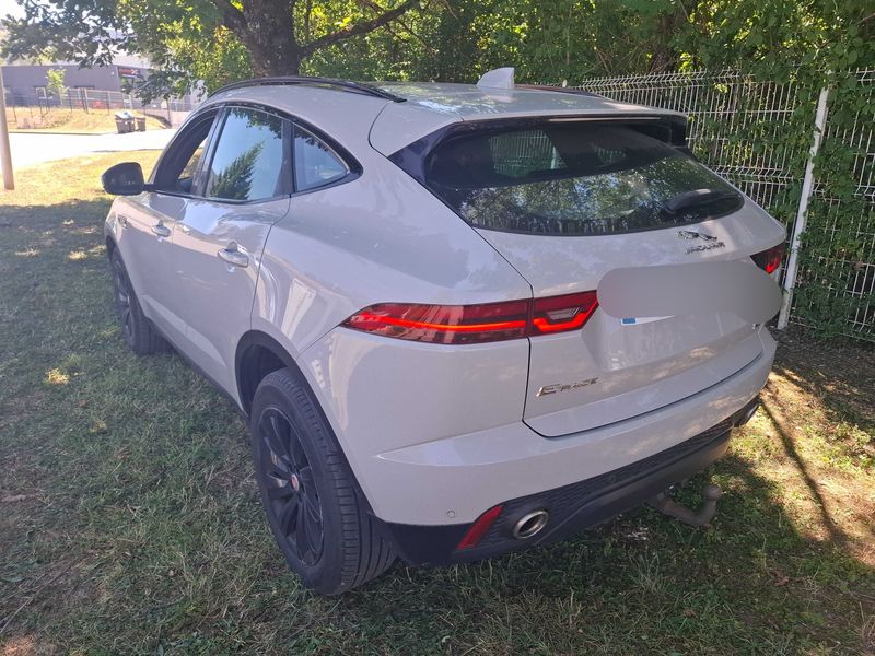 Jaguar E-Pace D180 S AWD — zdjęcie 3
