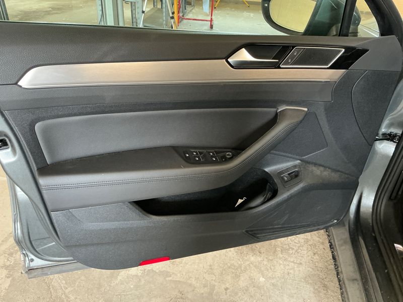 Volkswagen Passat 2.0 TDI Highline BlueMotion Tech 2016 – снимка 24