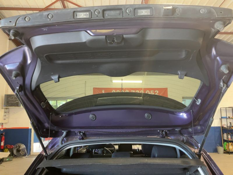 Citroen C4 Cactus 1.2 e-THP Shine Edition 2016 – снимка 15