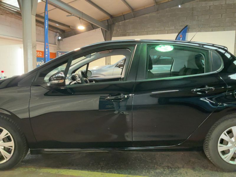 Peugeot 208 1.5 Blue-HDi Active — zdjęcie 4