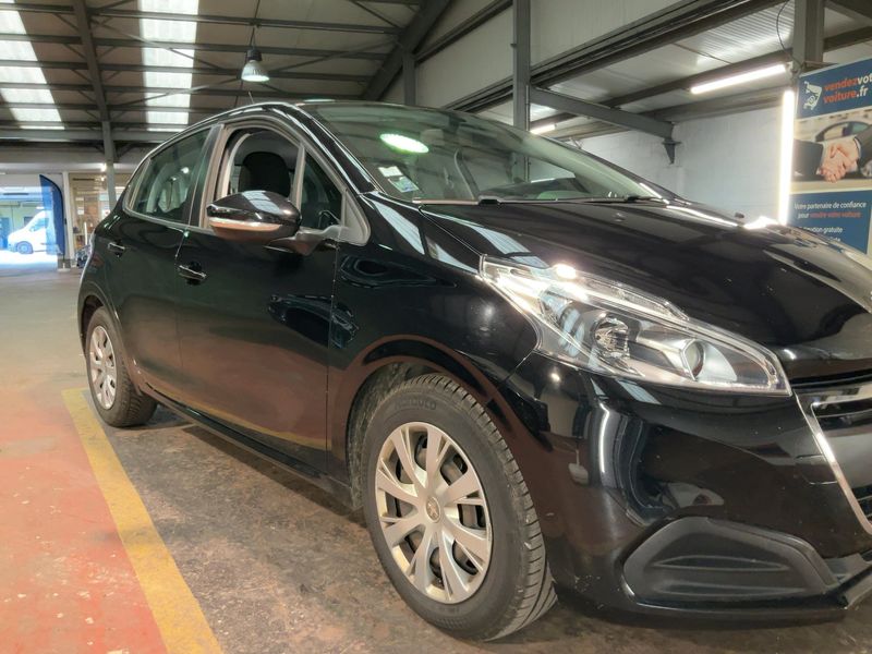 Peugeot 208 1.5 Blue-HDi Active — zdjęcie 8