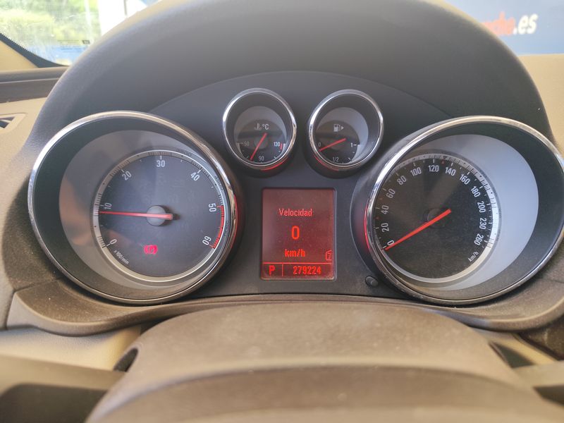 Opel Insignia 2.0 CDTI Cosmo 2011 – снимка 12