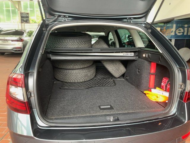 Skoda Octavia 2.0 TDI Drive 2017 – снимка 16