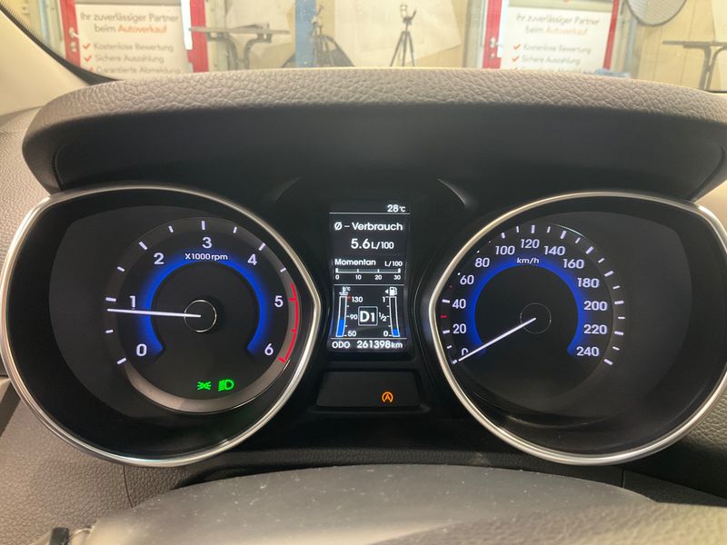 Hyundai i30 1.6 CRDi Style Blue — zdjęcie 4
