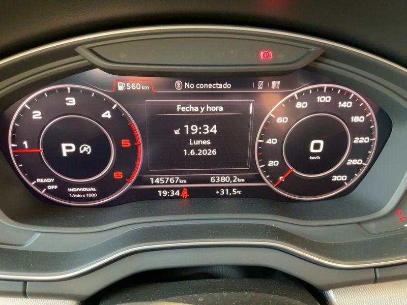 Audi Q5 2.0 TDI quattro S line — zdjęcie 13