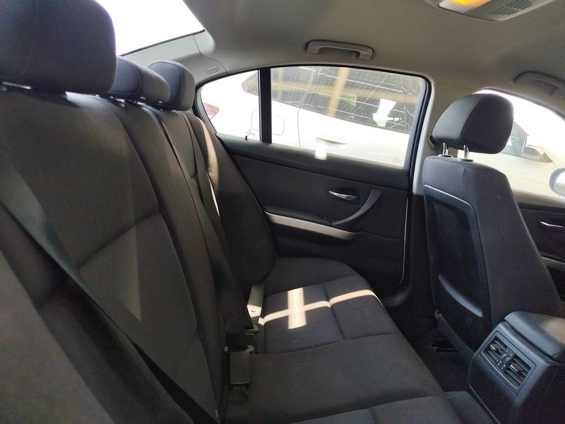 BMW 3er 316d 2010 – снимка 13