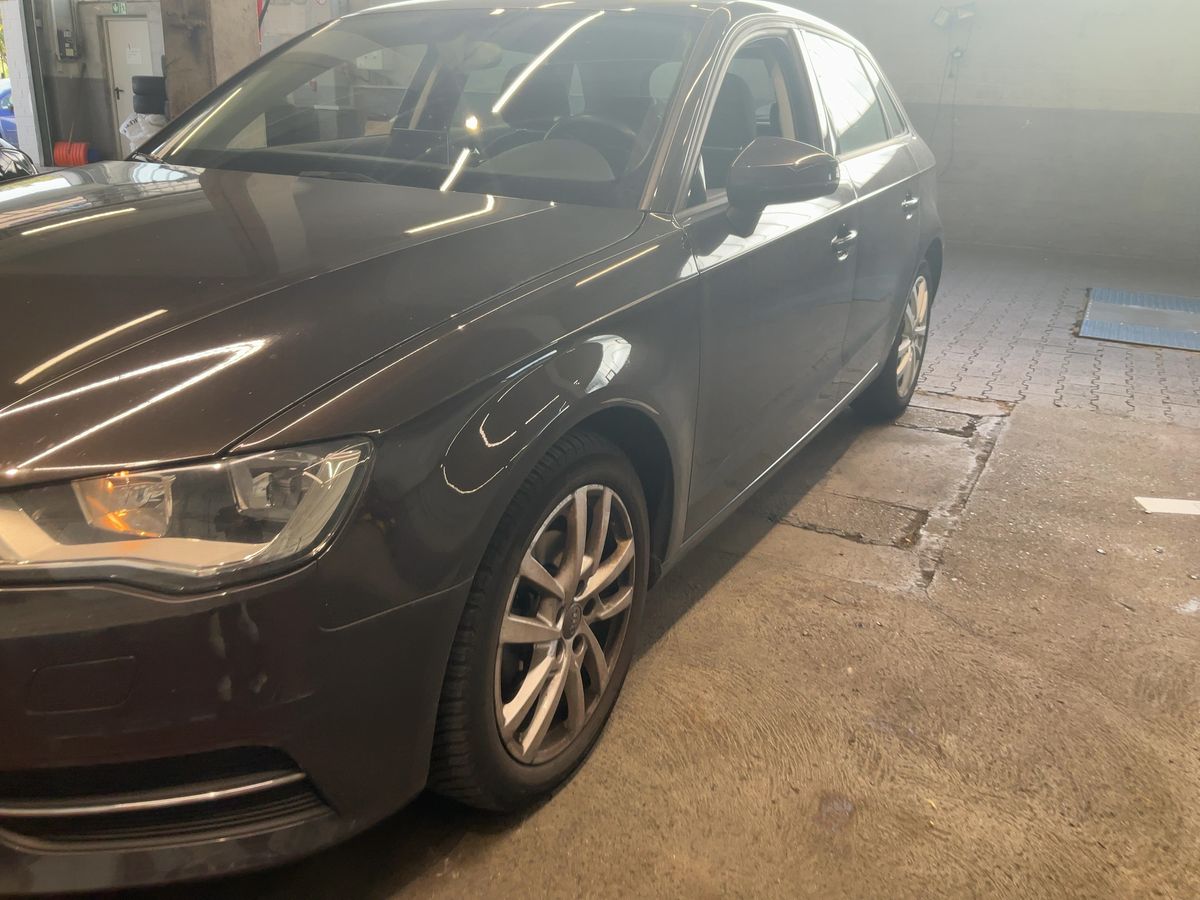 Audi A3 1.6 TDI Attraction