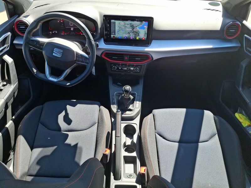 Seat Ibiza 1.0 TSI FR — zdjęcie 11