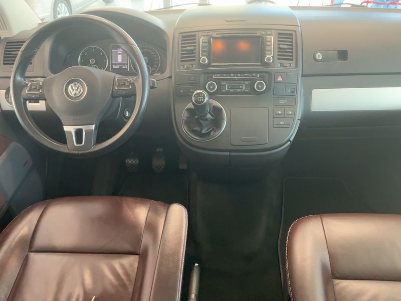 Volkswagen T5 Multivan 2.0 TDI Highline — zdjęcie 12