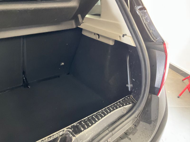 Dacia Sandero 1.5 dCi Stepway Prestige 2016 – снимка 30