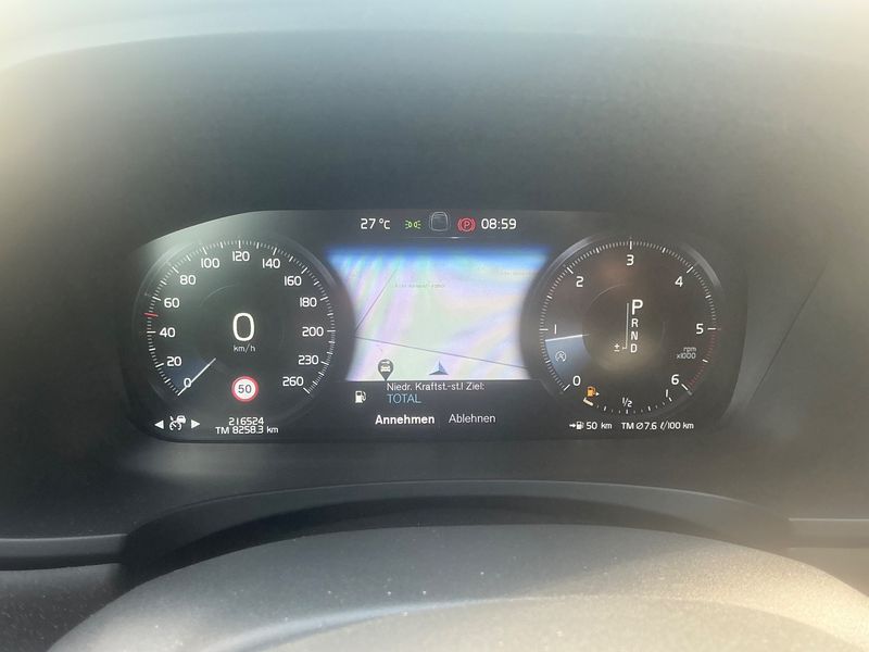 Volvo V90 Cross Country 2.0 D5 Pro AWD — zdjęcie 13