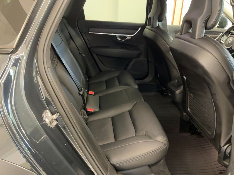 Volvo V90 Cross Country 2.0 D5 Pro AWD — zdjęcie 14