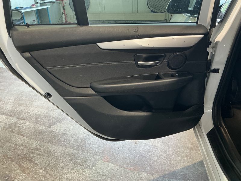 BMW 2er 216d Gran Tourer Advantage 2017 – снимка 35