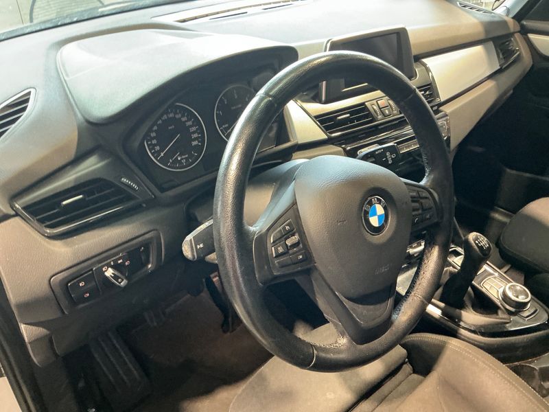 BMW 2er 216d Gran Tourer Advantage 2017 – снимка 26