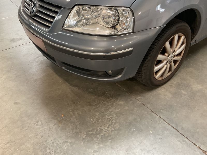 Volkswagen Sharan 1.9 TDI Sportline 2010 – снимка 46