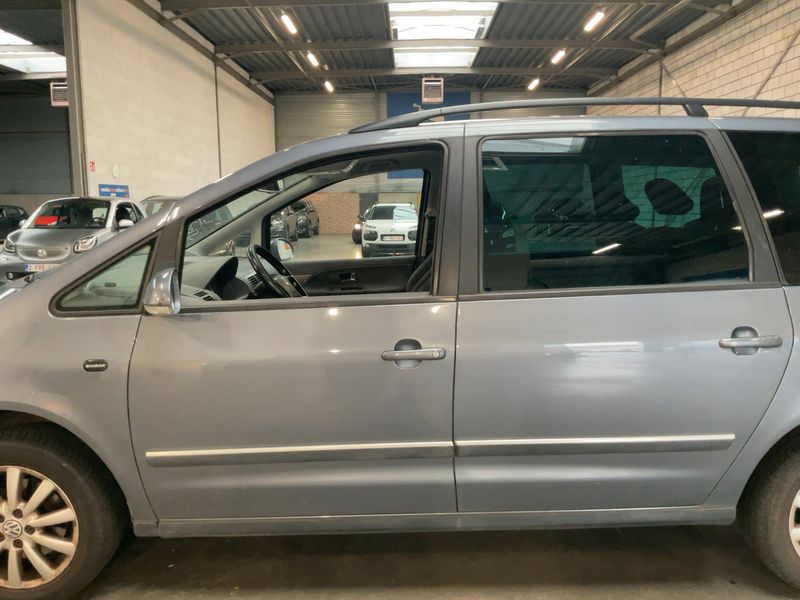 Volkswagen Sharan 1.9 TDI Sportline 2010 – снимка 4