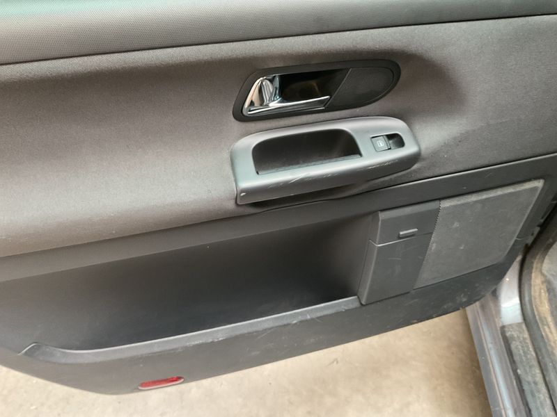 Volkswagen Sharan 1.9 TDI Sportline 2010 – снимка 34