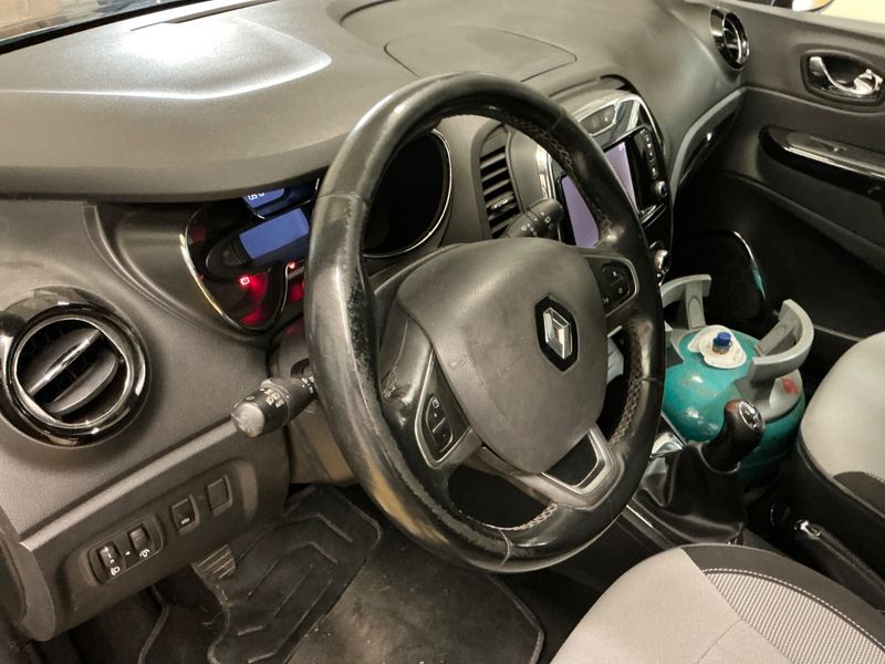 Renault Captur 1.5 dCi Energy Zen 2016 – снимка 24