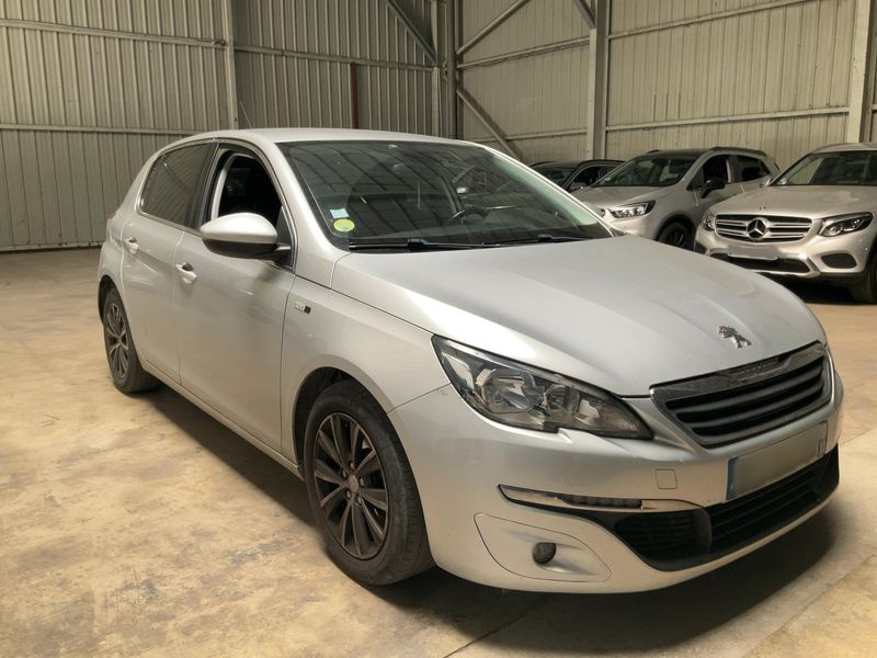 Peugeot 308 1.6 Blue-HDi Style 2015 – снимка 12