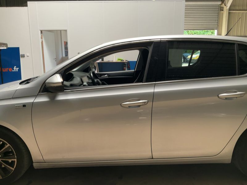 Peugeot 308 1.6 Blue-HDi Style 2015 – снимка 4