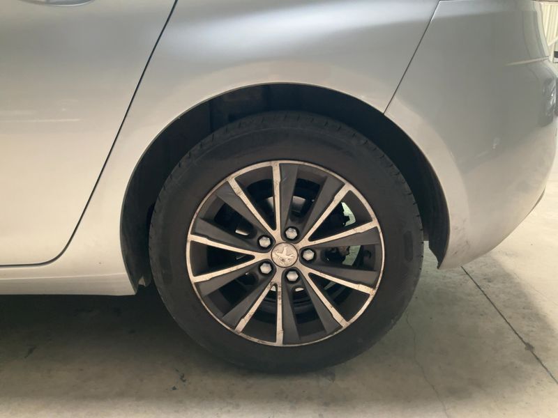 Peugeot 308 1.6 Blue-HDi Style 2015 – снимка 5