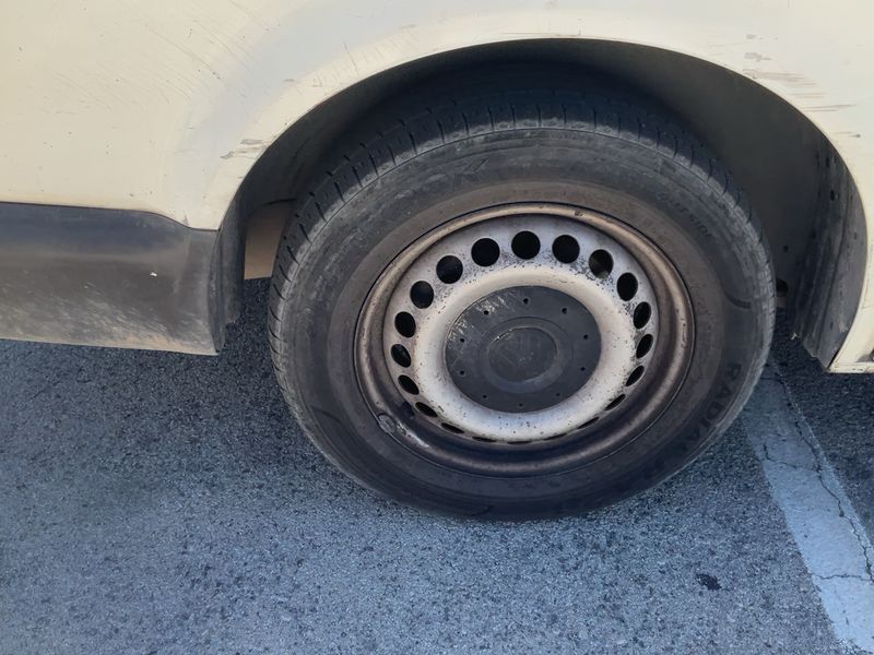 Volkswagen T5 Kombi 1.9 TDI 2007 – снимка 9