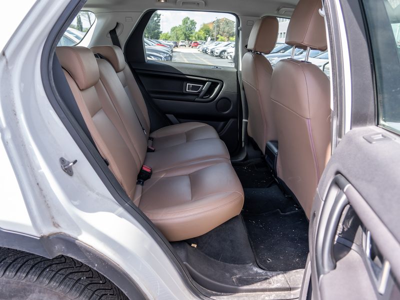 Land Rover Discovery Sport 2.0 ed4 Pure — zdjęcie 13
