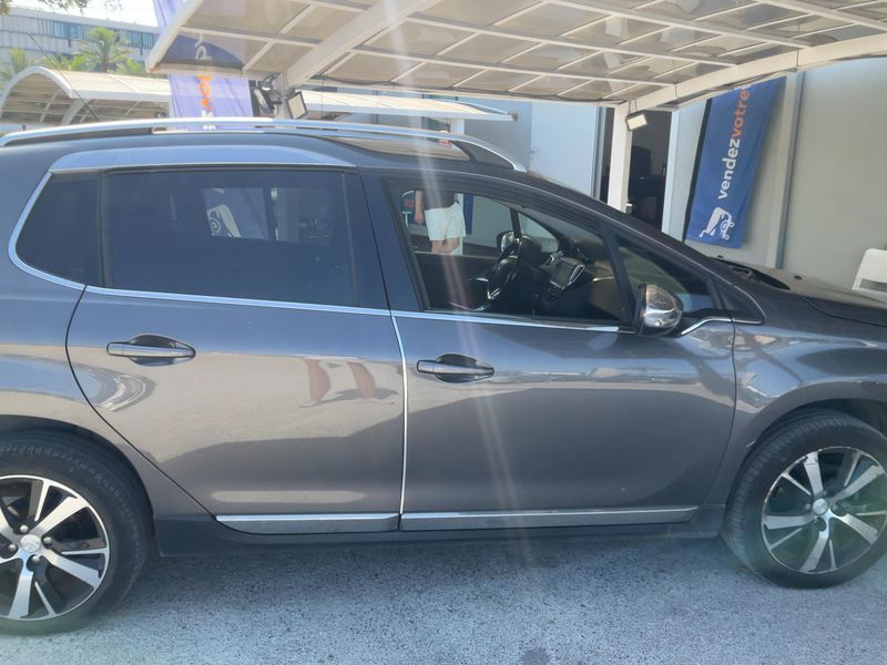 Peugeot 2008 1.6 e-HDi Feline Titane 2013 – снимка 10