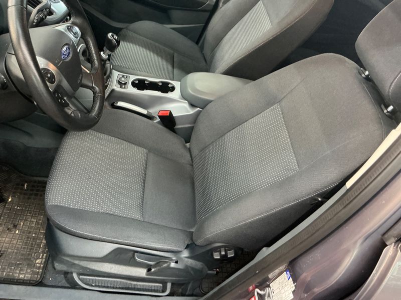 Ford Grand C-Max 1.0 EcoBoost Trend 2015 – снимка 24