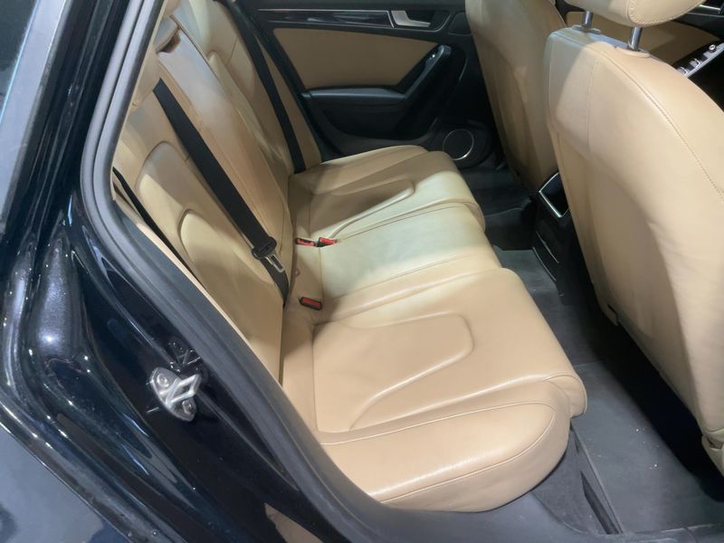Audi A4 2.0 TDI Advanced 2013 – снимка 19