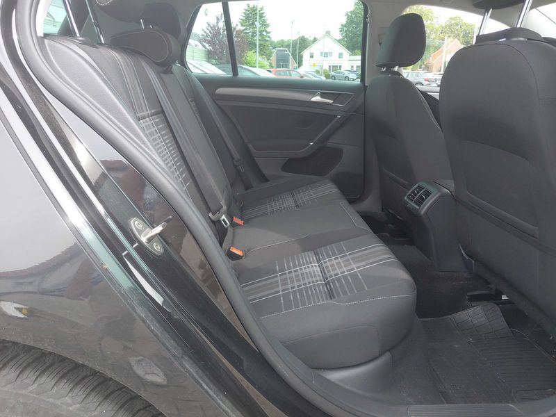 Volkswagen Golf VII 1.2 TSI Lounge BlueMotion Tech — zdjęcie 13