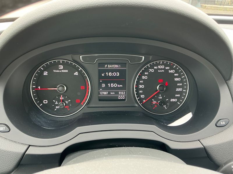 Audi Q3 2.0 TDI Design 2016 – снимка 19