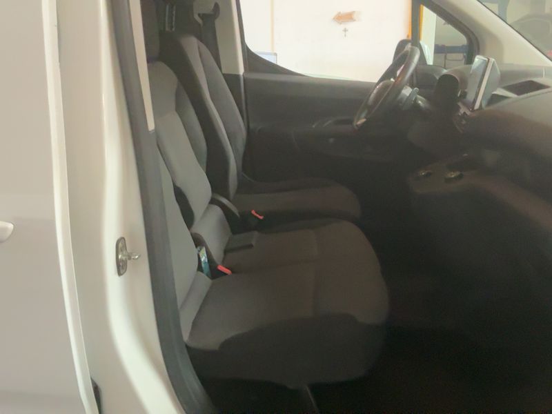 Toyota ProAce City 1.5 D-4D L1 Duty Comfort — zdjęcie 11
