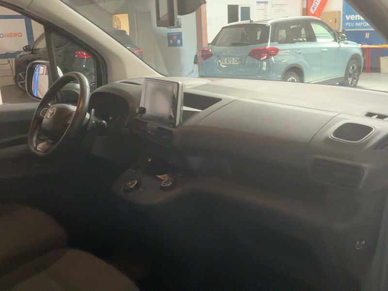 Toyota ProAce City 1.5 D-4D L1 Duty Comfort — zdjęcie 12